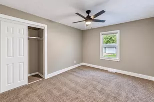 922 Hayes St, Crown Point, IN 46307 - Photo 12