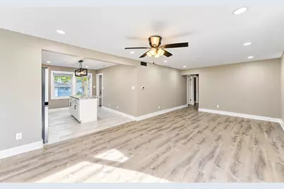 922 Hayes Street, Crown Point, IN 46307 - Photo 4