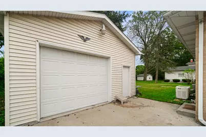 6312 Lakewood Avenue, Portage, IN 46368 - Photo 20