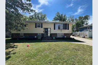 311 W 40th Lane, Griffith, IN 46319 - Photo 1