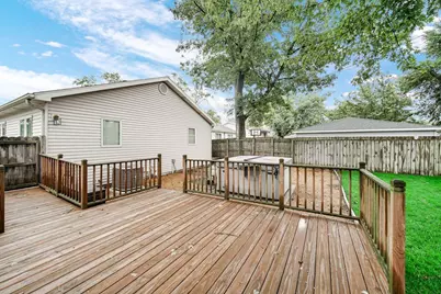 203 E Manor Drive, Griffith, IN 46319 - Photo 14