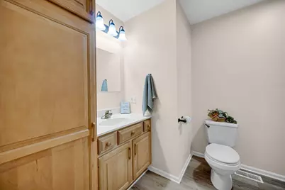 203 E Manor Drive, Griffith, IN 46319 - Photo 10