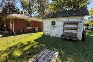 106 S Adams St, Hebron, IN 46341 - Photo 28