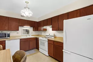 1738 Chelsea St, Schererville, IN 46375 - Photo 6