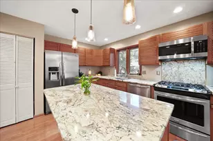 1587 N Rustic Dr, La Porte, IN 46350 - Photo 10