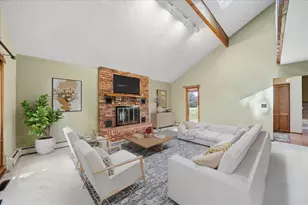 1587 N Rustic Dr, La Porte, IN 46350 - Photo 16