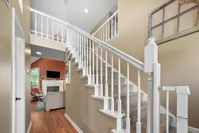 306 Heatherwood Drive E, Valparaiso, IN 46383 - Photo 4
