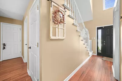 306 Heatherwood Drive E, Valparaiso, IN 46383 - Photo 14