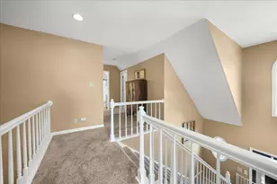 306 Heatherwood Dr E, Valparaiso, IN 46383 - Photo 24