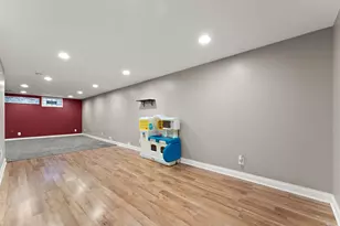 3527 43rd St, Highland, IN 46322 - Photo 18