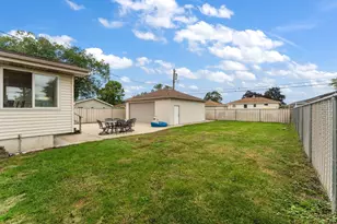 3527 43rd St, Highland, IN 46322 - Photo 26