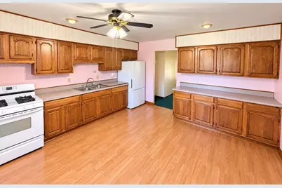 623 Old Forge Road, Valparaiso, IN 46385 - Photo 2