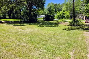 2527 Stevenson St, Gary, IN 46406 - Photo 4