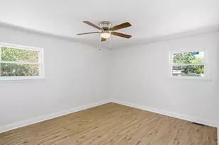420 N Lake St, Gary, IN 46403 - Photo 10