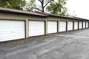 121 N West St, Crown Point, IN 46307 - Photo 16
