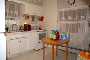 211 S Clay St, Morocco, IN 47963 - Photo 8