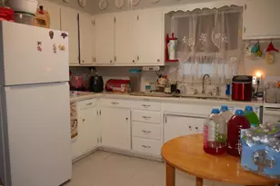 211 S Clay St, Morocco, IN 47963 - Photo 2
