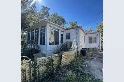 1055 N Vanderburg Street, Gary, IN 46403 - Photo 2