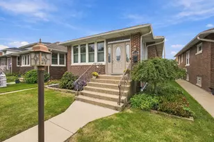 1536 Brown Ave, Whiting, IN 46394 - Photo 2