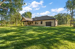11822 Lilac St, Demotte, IN 46310 - Photo 8