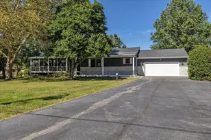 141 W 850 N, Valparaiso, IN 46385 - Photo 1