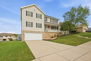 340 W 126th Pl, Crown Point, IN 46307 - Photo 2