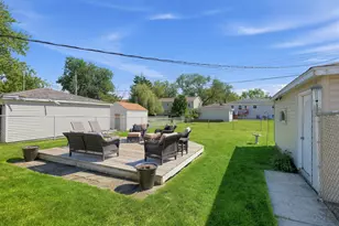 909 Tyler Ave, Dyer, IN 46311 - Photo 22