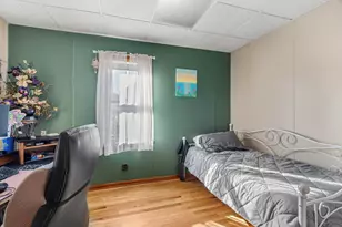 215 Derby St, Michigan City, IN 46360 - Photo 12