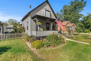 215 Derby St, Michigan City, IN 46360 - Photo 2