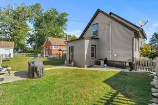 215 Derby St, Michigan City, IN 46360 - Photo 24