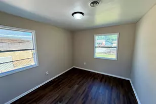 734 King St, Gary, IN 46406 - Photo 12