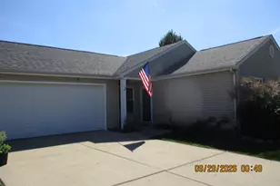 1585 Saugus Close, Valparaiso, IN 46385 - Photo 2