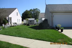 1585 Saugus Close, Valparaiso, IN 46385 - Photo 4
