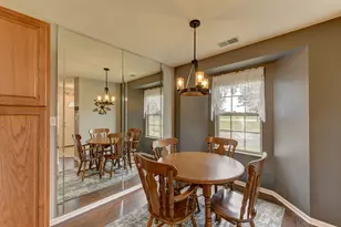 1048 N Woodlawn Ave, Griffith, IN 46319 - Photo 6