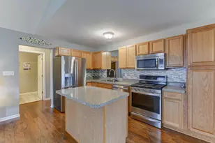 1048 N Woodlawn Ave, Griffith, IN 46319 - Photo 8
