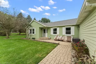 4307 N Campbell St, Valparaiso, IN 46385 - Photo 4