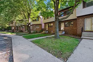 1412 Larain Dr, Michigan City, IN 46360 - Photo 2