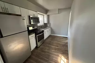 436 Mulberry St, Hammond, IN 46324 - Photo 8