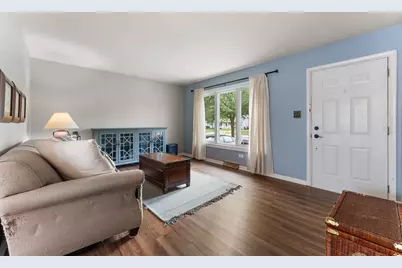 8013 Columbia Avenue, Munster, IN 46321 - Photo 4