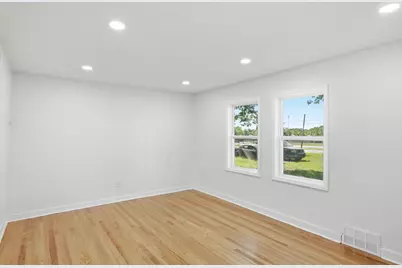 341 W 700 N, Valparaiso, IN 46385 - Photo 6