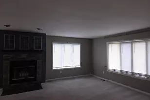 4043 Westover Dr, Crown Point, IN 46307 - Photo 2