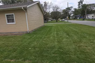 7936 Taney Pl, Merrillville, IN 46410 - Photo 2