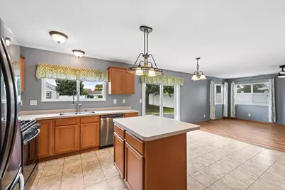 1674 Danvers Pkwy, Valparaiso, IN 46385 - Photo 8