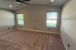 8438 Madison St, Merrillville, IN 46410 - Photo 16