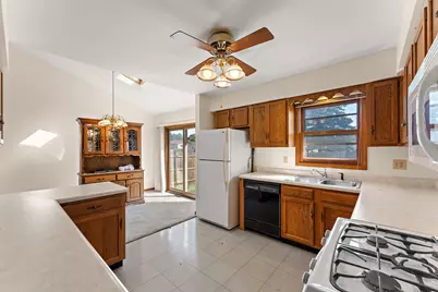 7465 Grant Street, Merrillville, IN 46410 - Photo 10