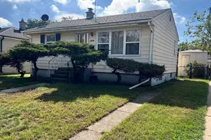 1650 171st Pl, Hammond, IN 46324 - Photo 1