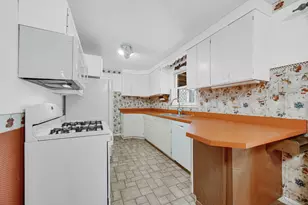 10291 N 700 W, Demotte, IN 46310 - Photo 8
