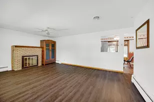 10291 N 700 W, Demotte, IN 46310 - Photo 6