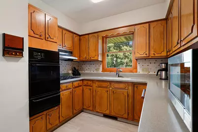402 Iroquois Street, Schererville, IN 46375 - Photo 6