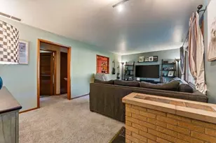 215 N Linda St, Hobart, IN 46342 - Photo 2
